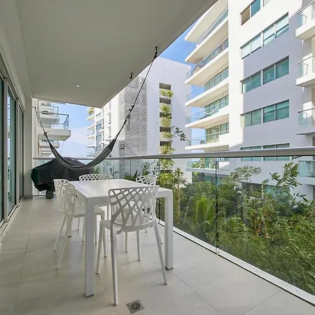 En La Playa Con Terraza Y 4 Piscinas Apartment *